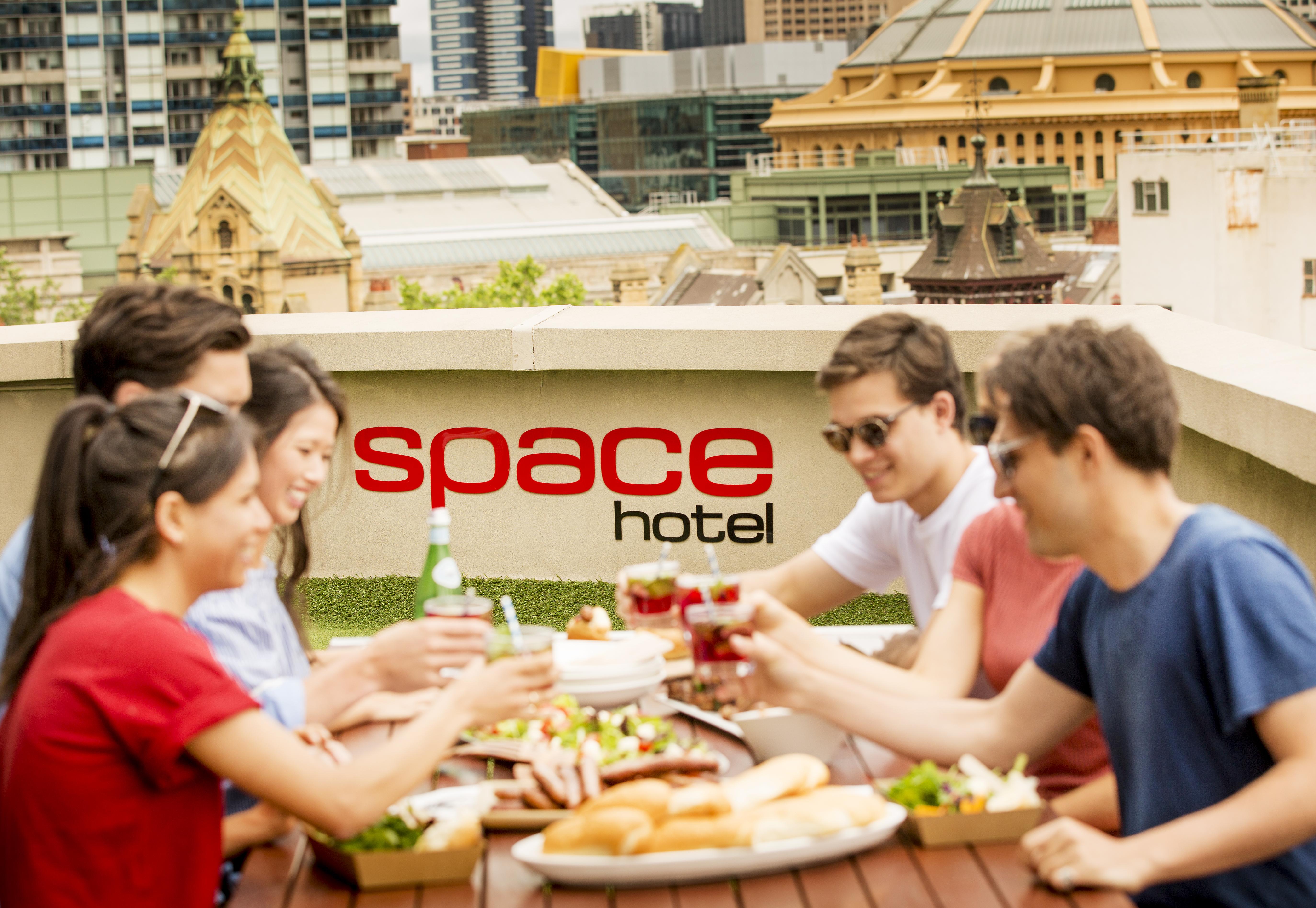 Space Hotel Melbourne Exterior foto